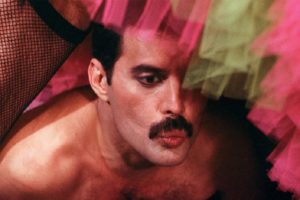 freddie-mercury-never-boring