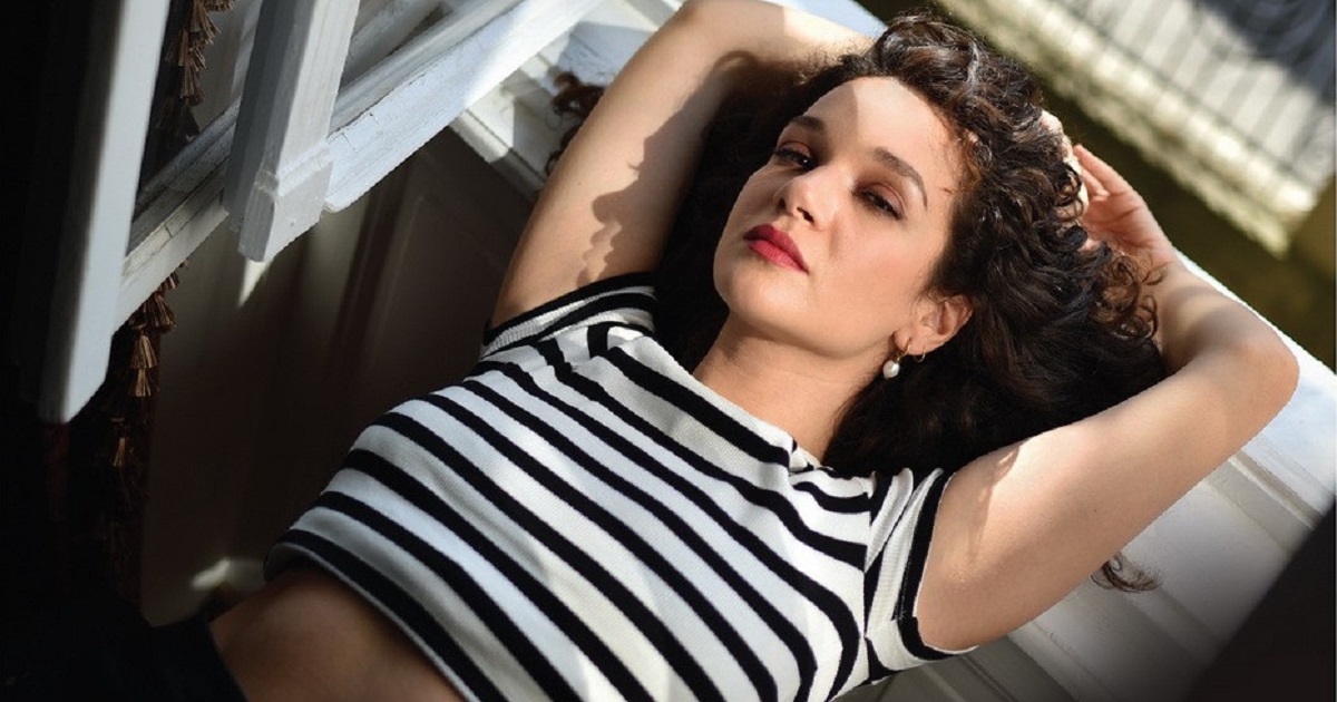 Katarina Pejak nous charme dans 'Pearls on A String'