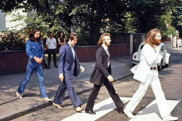 Beatles-Abbey-Road-3