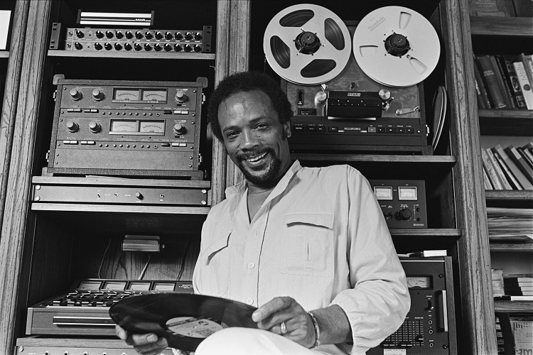 Quincy_Jones_studio