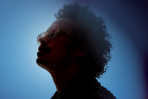 Eagle-Eye Cherry hate to love