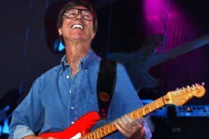Hank Marvin 2009